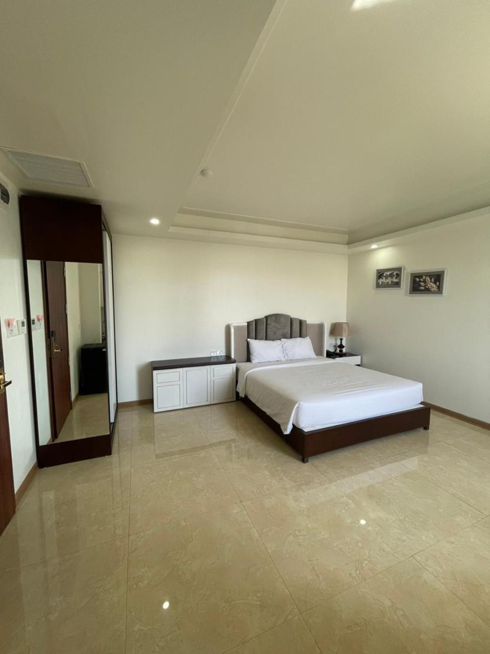Lotus Hotel & Apartment Hai Phong Bagian luar foto
